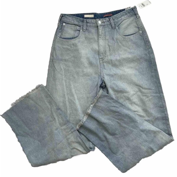 Pilcro Denim - Pilcro Anthropologie Light Wash Wide Leg Classic Denim Straight Jeans Frayed Hem